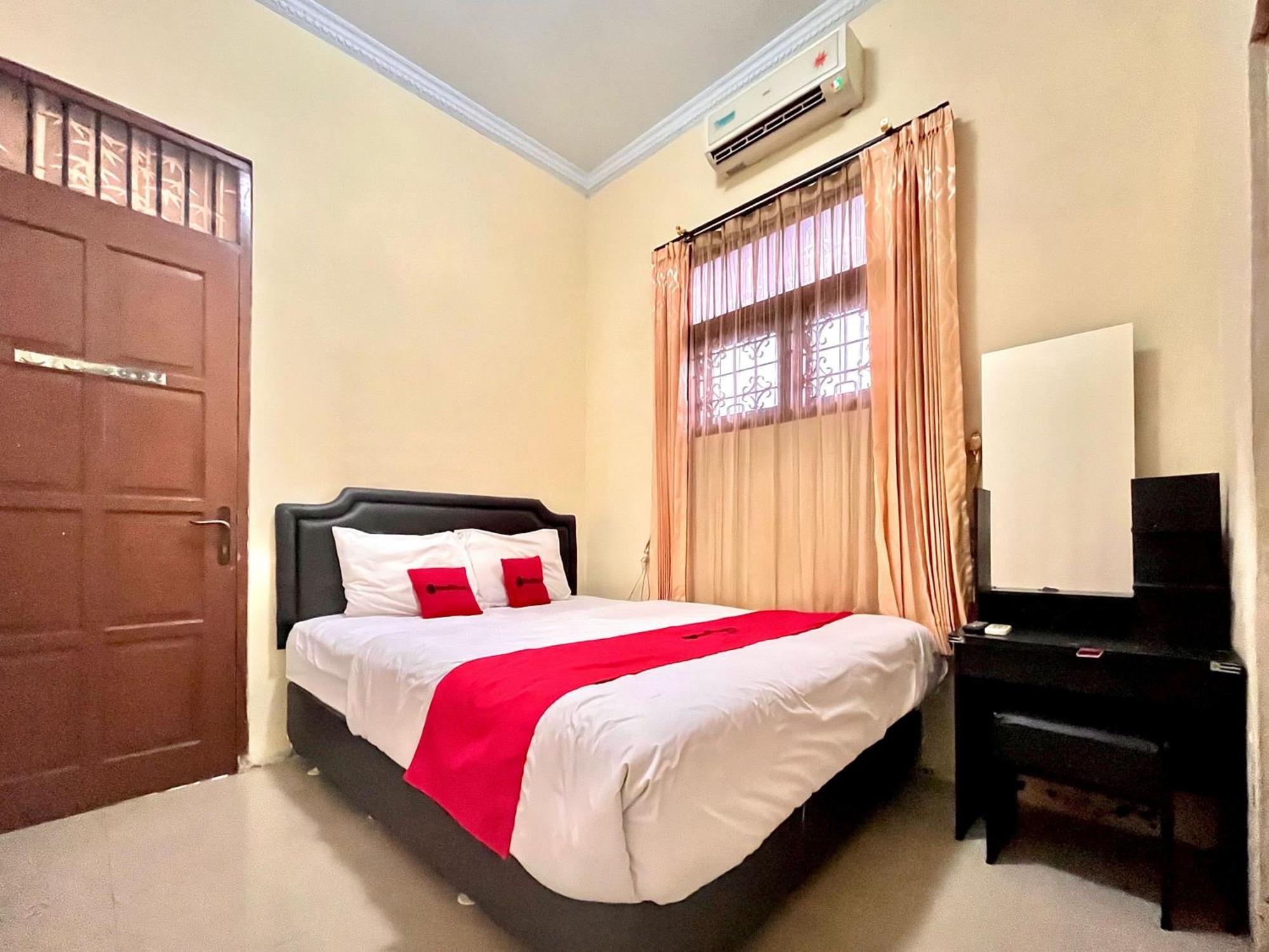 Reddoorz At Hotel Madani Syariah Lempuyangan Yogyakarta Luaran gambar