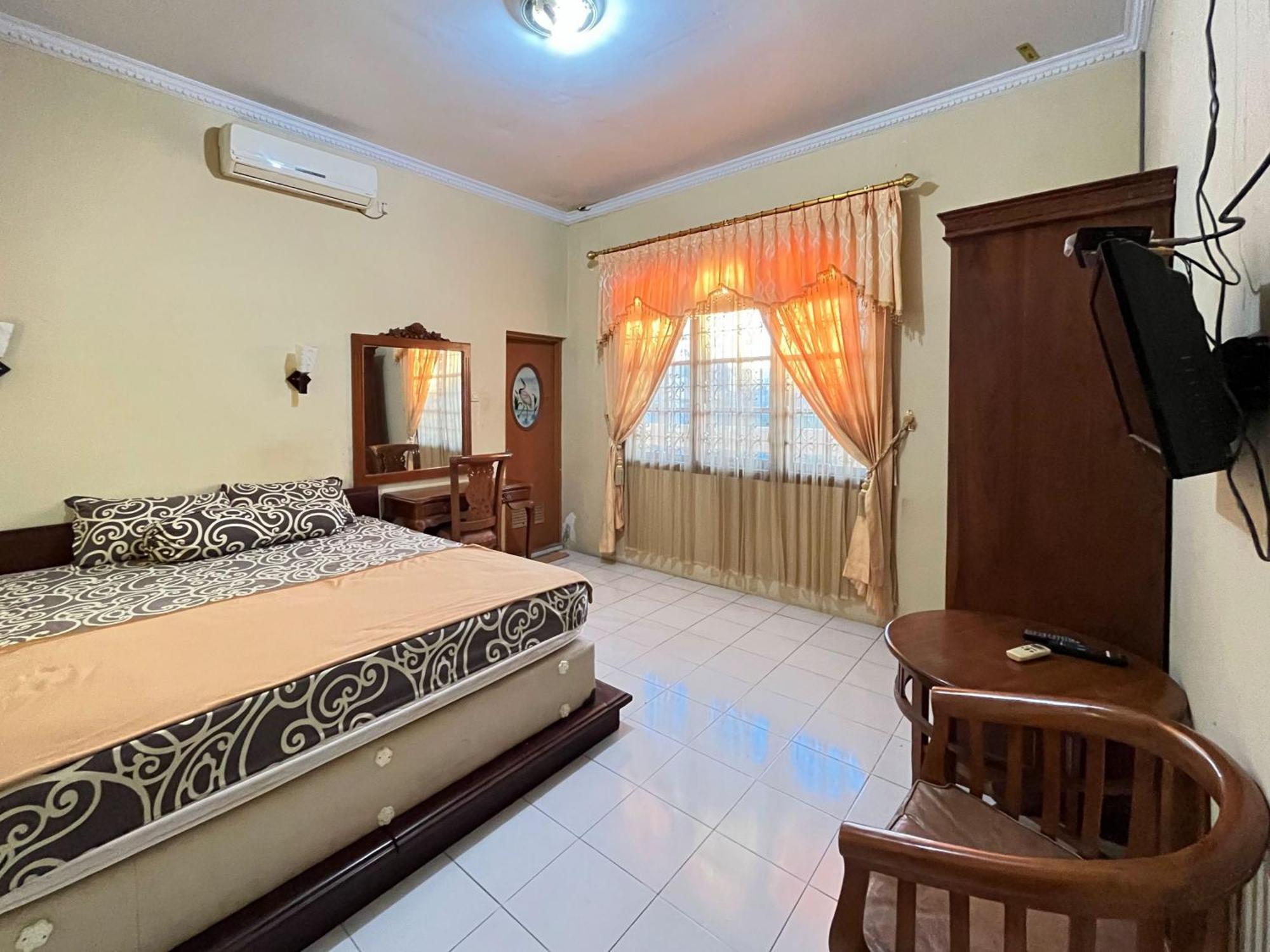Reddoorz At Hotel Madani Syariah Lempuyangan Yogyakarta Luaran gambar