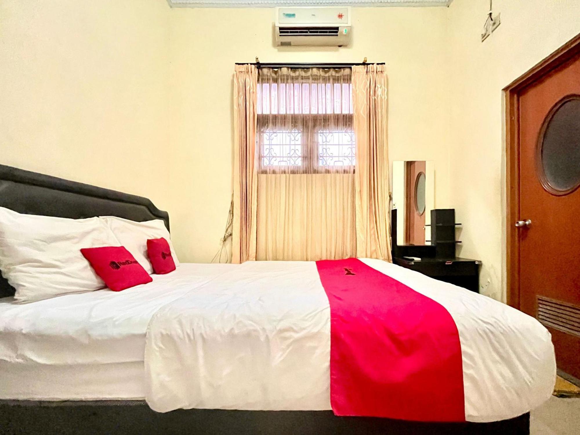 Reddoorz At Hotel Madani Syariah Lempuyangan Yogyakarta Luaran gambar